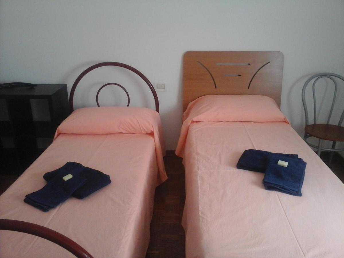 Pianeta Terra Hotel ฟาเอนซา ภายนอก รูปภาพ